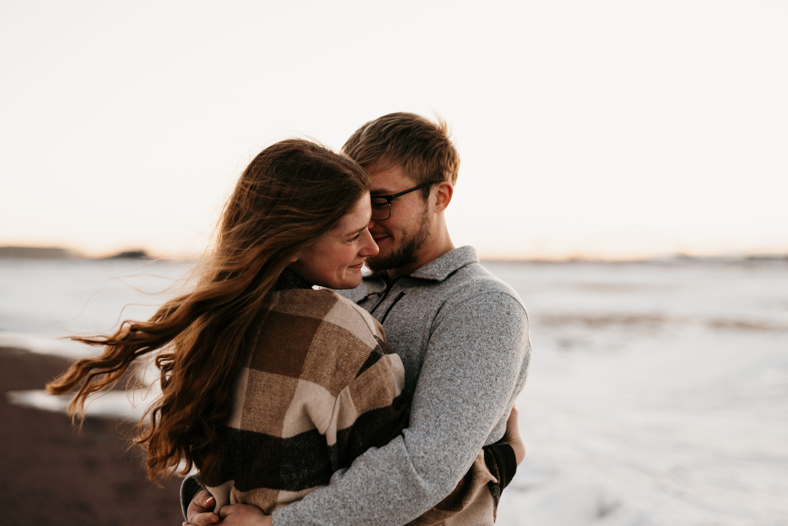 engagement photo outfit ideas