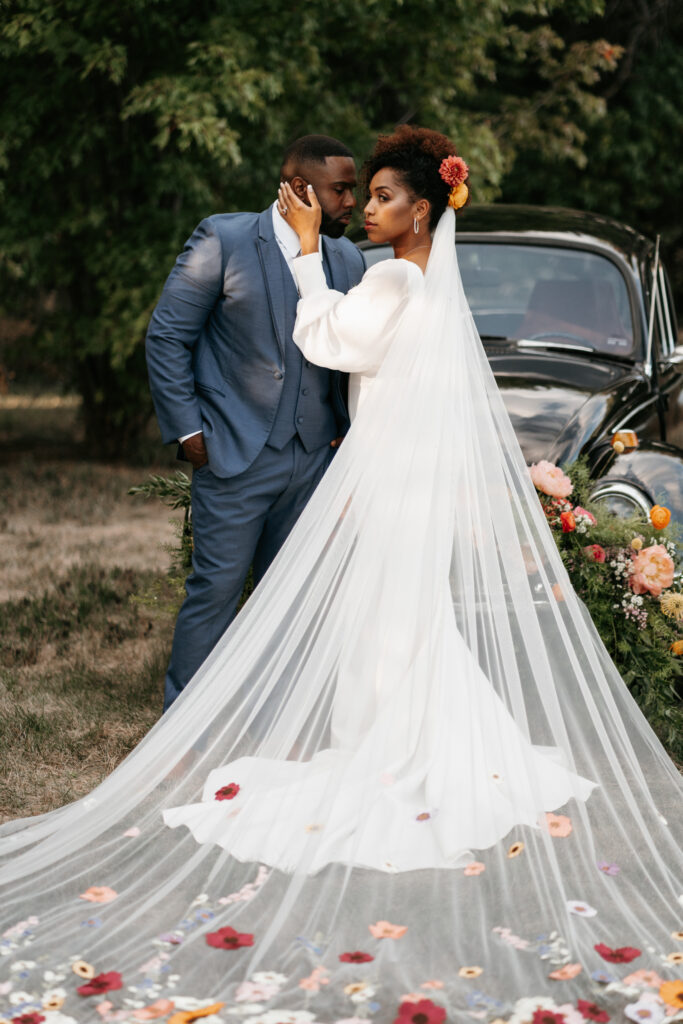 Bright Wedding Colors and Customized Veils