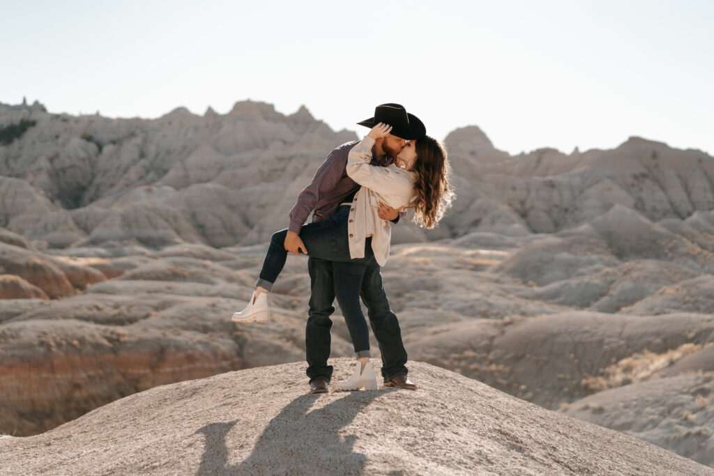 Engagement session in the Badlands of South Dakota